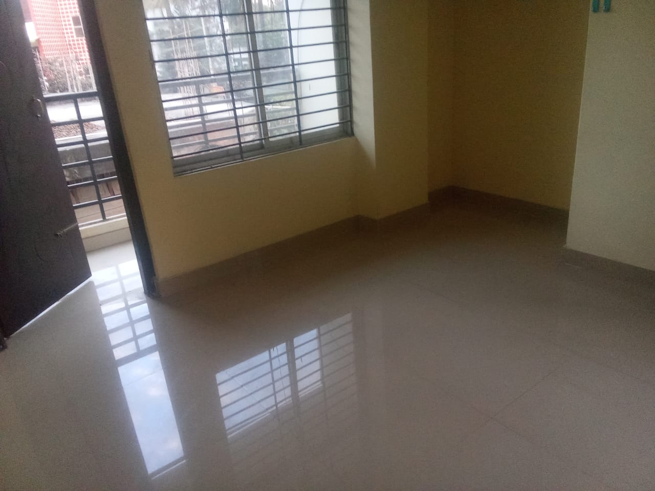 Semi Furnished 3bhk in Lichu Bagan Rd, Jaya Nagar, Khanapara, Guwahati, Assam, India for Rent